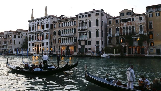 Teka-teki Persinggahan George Clooney di Venesia