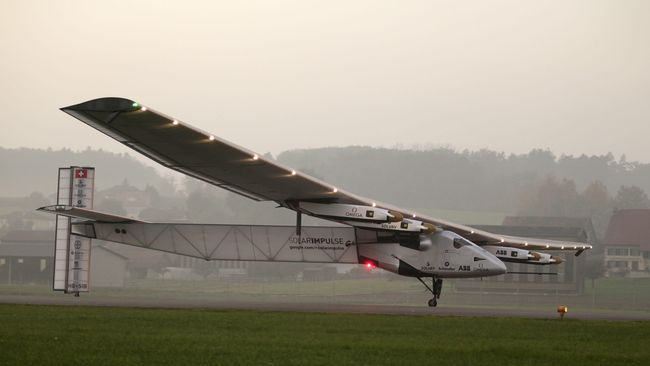 Perjalanan Solar Impulse 2 Pecahkan Rekor Dunia