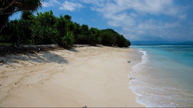 Banyak Sampah Dibuang Ke Laut, Wisata Gili Trawangan Terancam