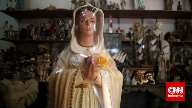 Di Semarang, Patung Bunda Maria Tertinggi se Asia Tenggara