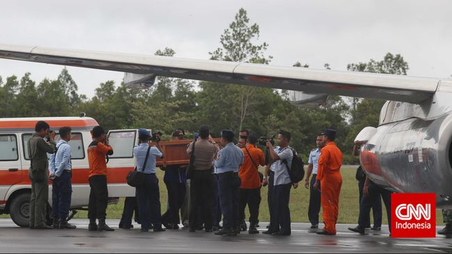 http://images.cnnindonesia.com/visual/2014/12/31/cc1b163d-666c-4dc4-b9fe-4dd48b14f40b_169.jpg?w=650