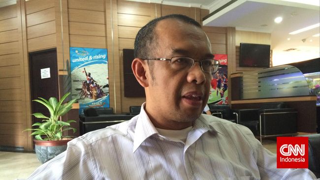 Jadi Tersangka, Kemenpora Imbau La Nyalla Mundur