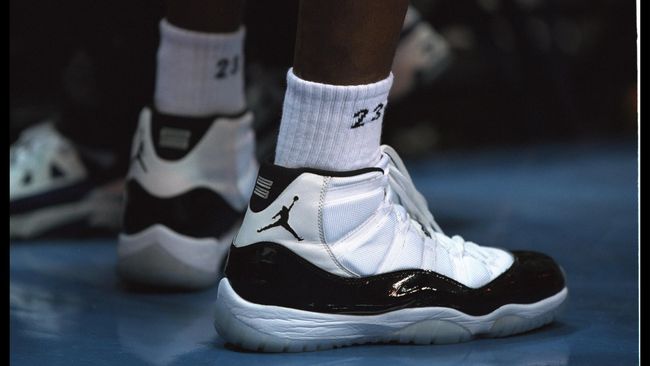 Sepatu Legendaris Air Jordan Melambungkan Bisnis Nike