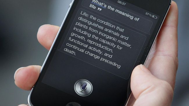 Hacker Temukan Cara Meretas Siri dan Google Now