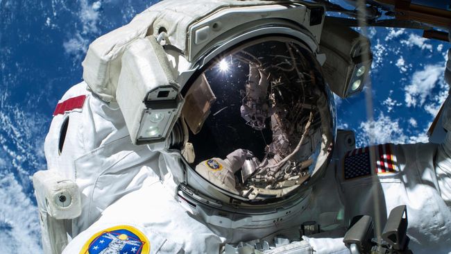 Astronaut Hampir 'Tenggelam' di Ruang Angkasa
