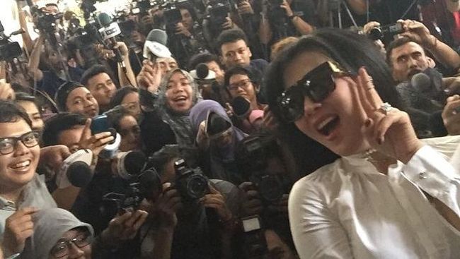 KPK Belum Dalami Keterlibatan Syahrini dalam Kasus Suap Pajak