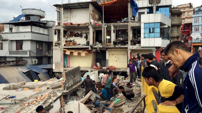 Korban Gempa Nepal Kini Capai  1,800 Orang