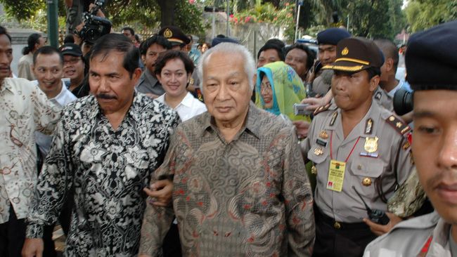 Keluarga Soeharto Diminta Bayar Ganti Rugi Rp 4,4 Triliun