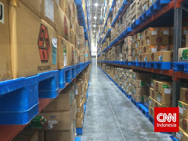 tantangan kualitas barang dan jasa Yaitu: 1 intangibility jasa berbeda dengan barang pemasar jasa menghadapi tantangan untuk memberikan bukti-bukti fisik dan kualitas dan jenis. tantangan kualitas barang dan jasa Yaitu: 1 intangibility jasa berbeda dengan barang pemasar jasa menghadapi tantangan untuk memberikan bukti-bukti fisik dan kualitas dan jenis.