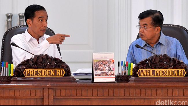 Jokowi Diprediksi akan Beri Kejutan di Perombakan Kabinet