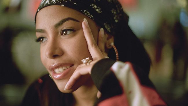 Aaliyah dan Drake Duet di 'Talk Is Cheap'