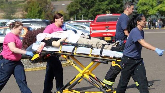 Penembak di Kampus di Oregon Diduga Tewas Karena Bunuh Diri