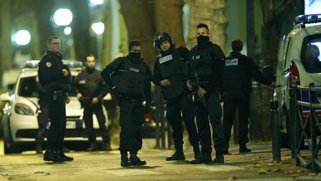 http://images.cnnindonesia.com/visual/2015/11/18/ad358cf4-482c-4eec-a60b-d62d6f317c2e_169.jpg?w=650