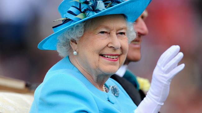 Ratu Elizabeth Siapkan Gaji Rp857juta untuk Urus Sosmed