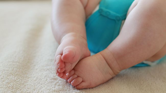 Penemuan Bayi Dalam Krat Bir Hebohkan Vietnam