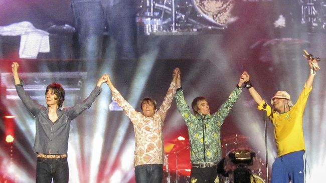 karena celana kulit slash gagal jadi personel roses karena celana kulit slash gagal jadi personel roses