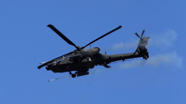 Pertama Kalinya, AS Turunkan Apache untuk Serang ISIS