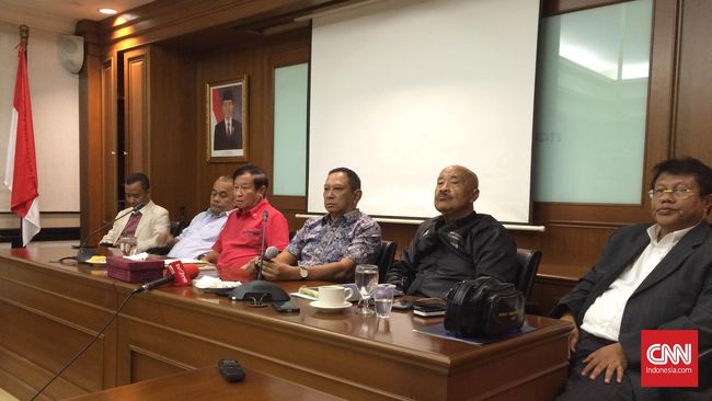 Persyaratan perdagangan opsi etrade