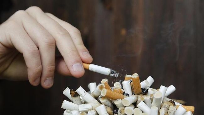 Rusia Berencana Larang Jual Rokok untuk Warga Kelahiran 2015