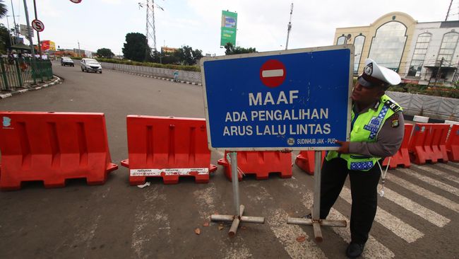 Kemenhub Larang Angkutan Barang Lalui Lima Ruas Jalan Tol