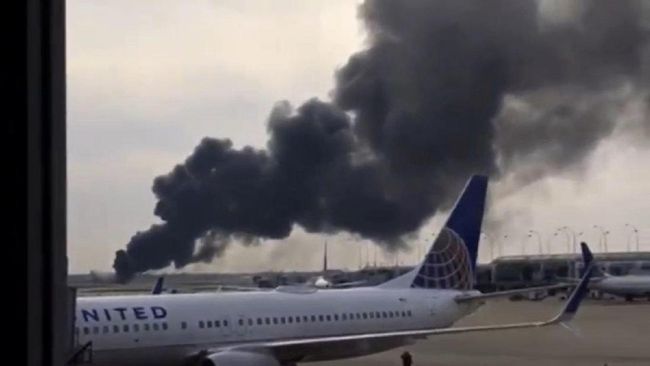 Kegagalan Mesin Picu Terbakarnya Pesawat American Airlines