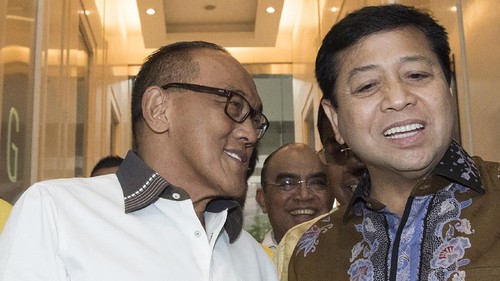 Golkar Masih Gantungkan Nasib Jabatan Ade Komarudin