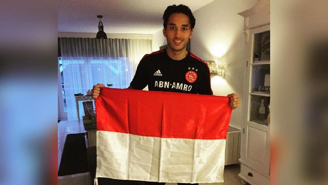 Ezra Walian Resmi Menjadi WNI