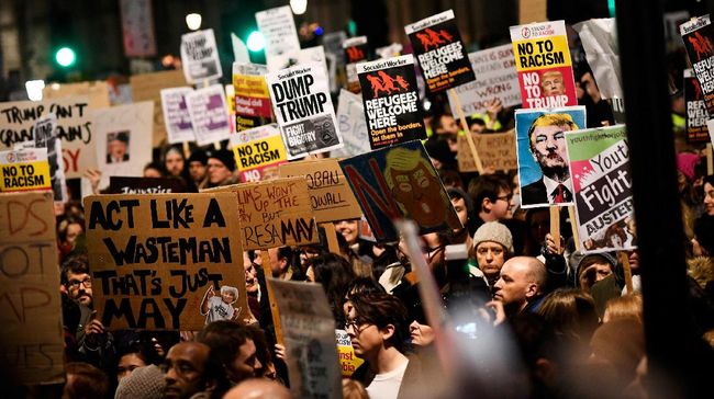 Petisi Tolak Donald Trump ke Inggris Capai Sejuta Pendukung