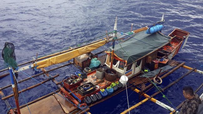 Sebanyak 17 Kapal Ikan Asing Ditangkap di Natuna dan Sulut