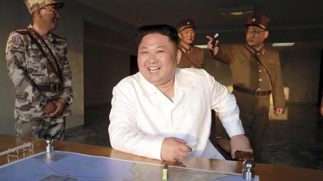 Korea Utara Uji Coba Rudal Anti-Kapal di Pantai Timur