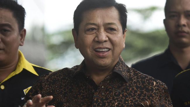 Jadi Tersangka, Setnov Diduga Atur Pemenang Tender e-KTP