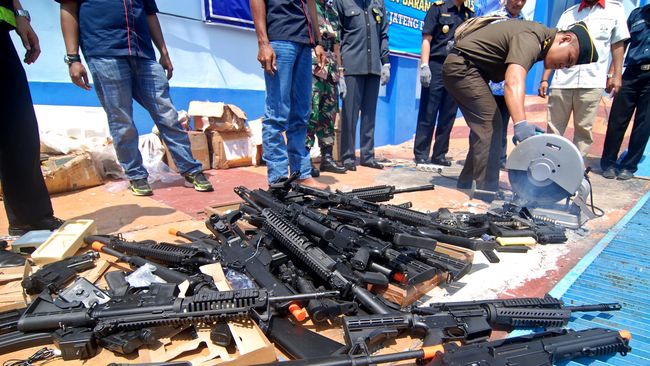 Setoran Bea Cukai Signifikan, Nasib Pegawai Jadi Sorotan