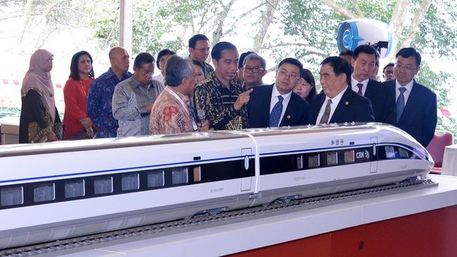 Konstruksi Kereta Cepat Jakarta-Bandung Harus Rampung di 2020