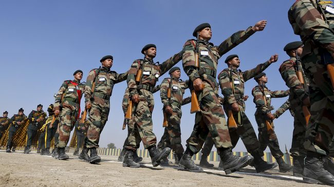 Tentara India dan China Bentrok di Himalaya