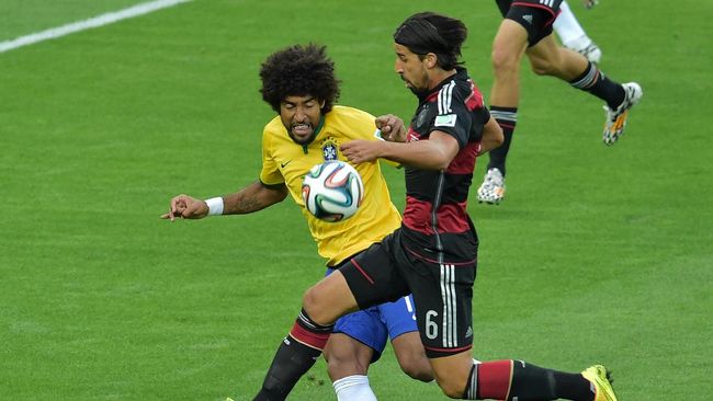 Kekalahan Brasil 1-7 dari Jerman Menghantui Dante