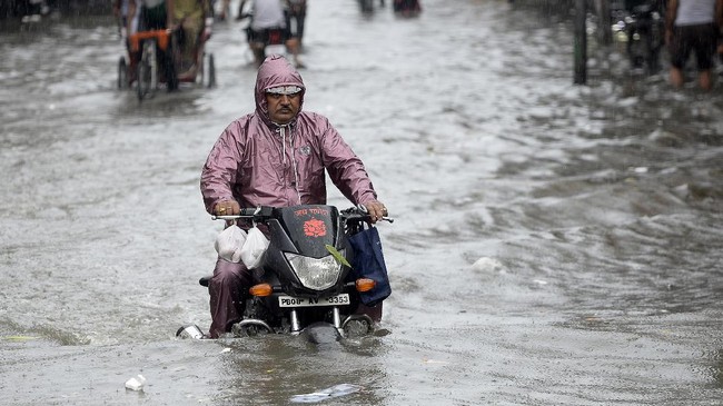 Banjir Rendam Gujarat, 218 Orang Tewas