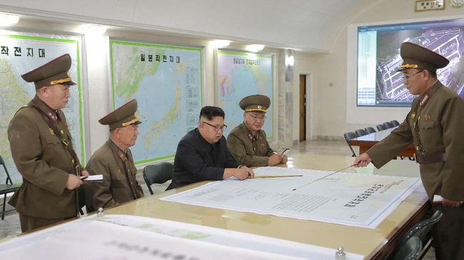 Foto Kim Jong-un Ungkap Rencana Serangan Rudal Korut